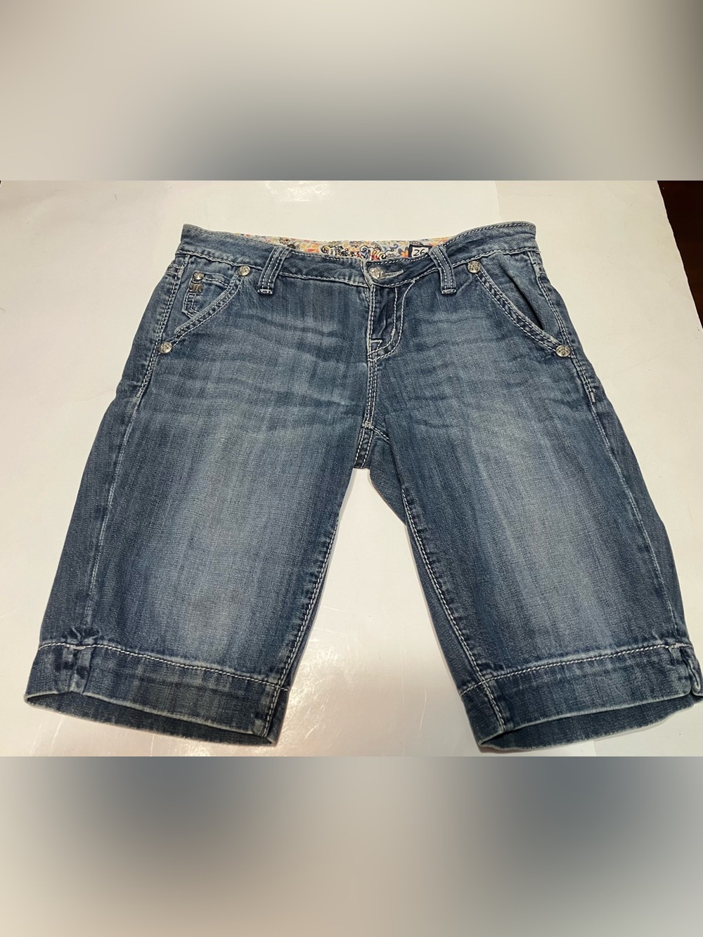 Miss Me Bermuda Denim Shorts Size 26 JY4481M7 Paisley Inner Waistband